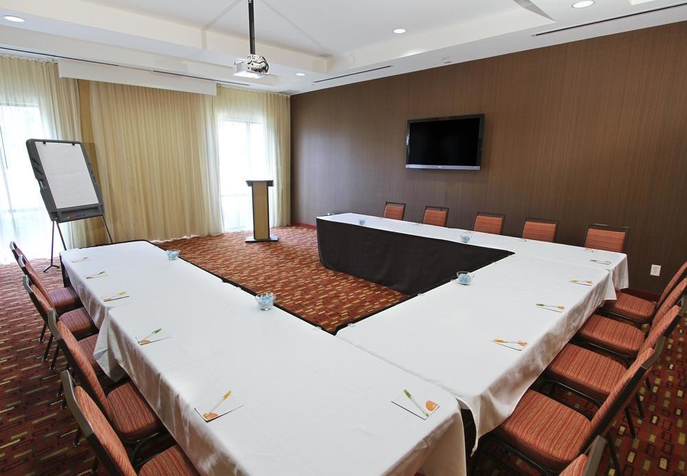 מלון Courtyard By Marriott Raleigh North/Triangle Town Center מראה חיצוני תמונה