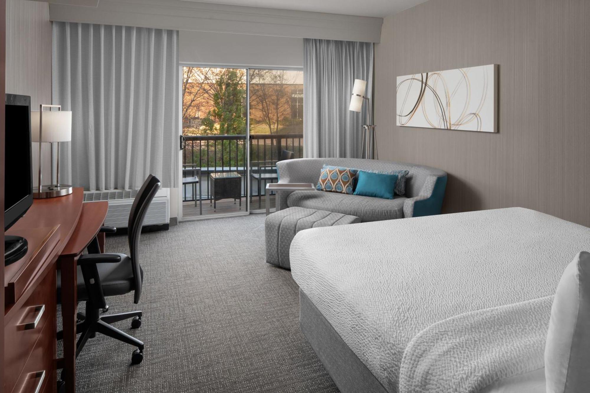 מלון Courtyard By Marriott Raleigh North/Triangle Town Center מראה חיצוני תמונה