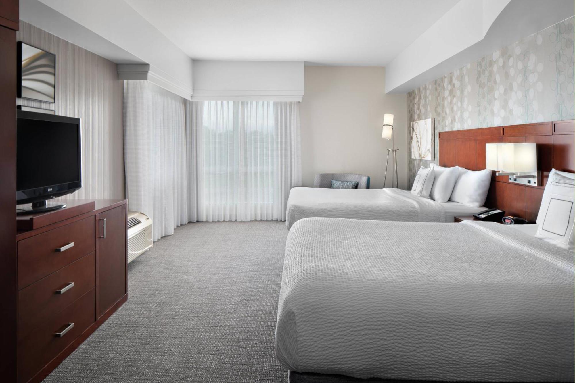 מלון Courtyard By Marriott Raleigh North/Triangle Town Center מראה חיצוני תמונה