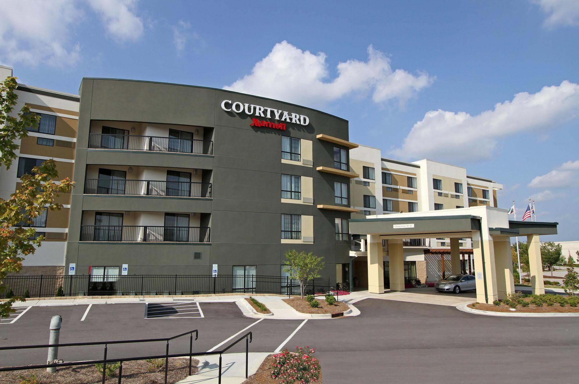 מלון Courtyard By Marriott Raleigh North/Triangle Town Center מראה חיצוני תמונה